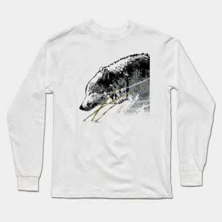 The timber wolf in the winter wind Long Sleeve T-Shirt